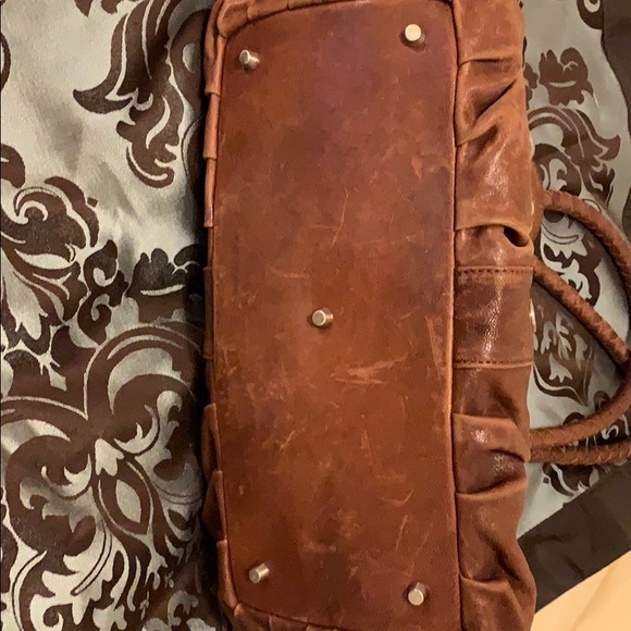 Isabella Adams - Picture 4 of 5